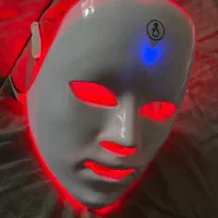LED face Mask light therapy|آرایشگاه و سالن‌های زیبایی|بندر انزلی, استادیوم|دیوار