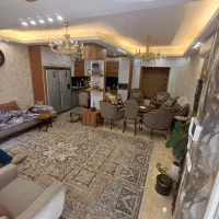 حیاط ۲ طبقه ۱۰قدمی بازار