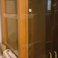 ویترین شیشه ای آینه دار