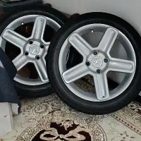 چلنجر۱۶ با لاستیک