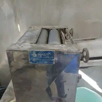 خمیر پهن کن (وردنه برقی)