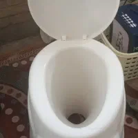 توالت فرنگی در حد نو