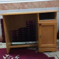 میز تحریر یا کامپیوترمیشه استفاده کرد تمیز و سالم