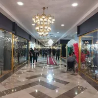 مغازه ۱۵ متری در مجتمع تجاری پارسیس شهر لوستر
