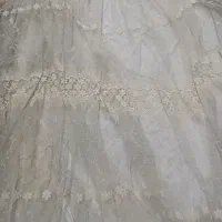 پرده تور به همراه آستر و تمامی متعلقات