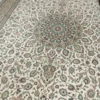 فرش کرم 3 در4 درجه یک در حد نو