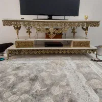 میز برنجی سنگین