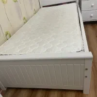 تخت دخترونه