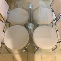 میز ناهارخوری شیشه ای