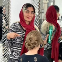 خدمات زیبایی تاشب یلدا توی تمامی لاین مخصوصا ناخن