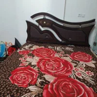 تخت دونفره سالم