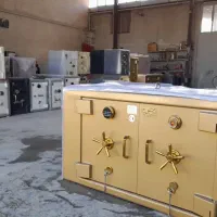 گاوصندوق زیرویترینی ۱۵۰سانتی.وزن۸۰۰