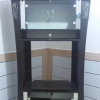 یک عدد بوفه. دکوری برای تلویزیون کاملا سالم