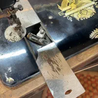 چرخ خیاطی آنتیک