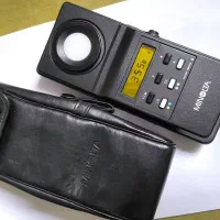 کِلوین سنج Minolta