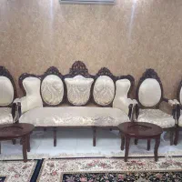 مبل سلطنتی ۹ نفره با میز پذیرایی چوب راش