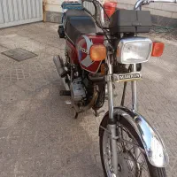 موتور ۱۲۵ مدل ۱۳۹۳ استارتی پنج دنده تمیز