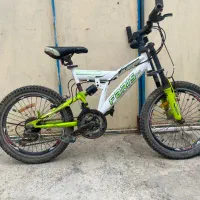 دوچرخه|دوچرخه، اسکیت، اسکوتر|گنبد کاووس, |دیوار