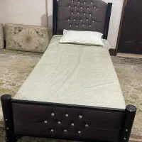 تخت یک نفره