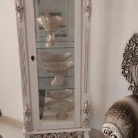 بوفه و ساعت ایستاده