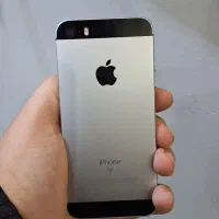 آیفون SE