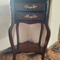 زیر تلفن میز‌