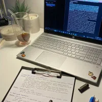 تدوین پایان‌نامه قابل دفاع با منابع معتبر