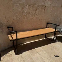 نیمکت چوبی