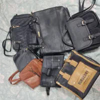 تعداای کیف زنانه