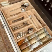 چوبی|آب‌چکان و نظم‌دهنده ظروف|تهران, شوش (باغ آذری)|دیوار