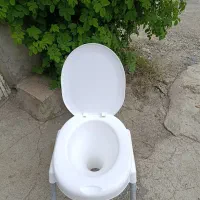 توالت فرنگی نو