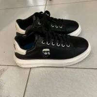 کفش اسپرت کارل