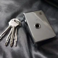 قفل در سکوریت با ۴ عدد کلید