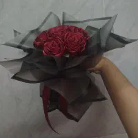دسته گل دخترقرمز