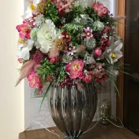 گل و گلدان