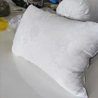 بالشت|رختخواب، بالش، پتو|قم, دروازه چوبی|دیوار