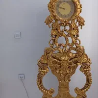 ساعت ایستاده. چوب راش