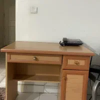 میز تحریر چوبی