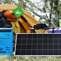 سیستم برق خورشیدی با دستگاه باتری ویتنامی