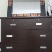 دراور ، به همراه آینه