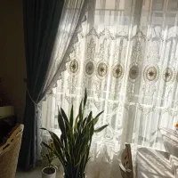 ۳ عدد پرده تور ، ۴ تا پرده مخمل دکوری بهمراه سایه