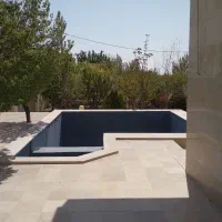 ویلا  دوطبقه  یک ساعتی تهران