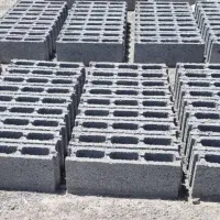 توجه به یک کارگر بلوک زن نیاز دارم خانواده