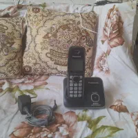تلفن بی سیمی با شارژر درحد نو