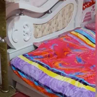 تخت دو نفره سالم و تمیز