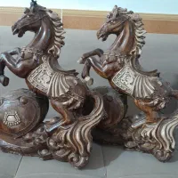 مجسمه‌ی اسب