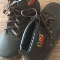 کفش دست دوم