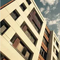 آپارتمان واقع در میدان امام حسین