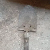بیلچه تاشو سربازی