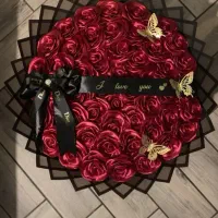 دسته گل‌روبانی،پروانه‌،خوراکی‌ و پول‌آرایی